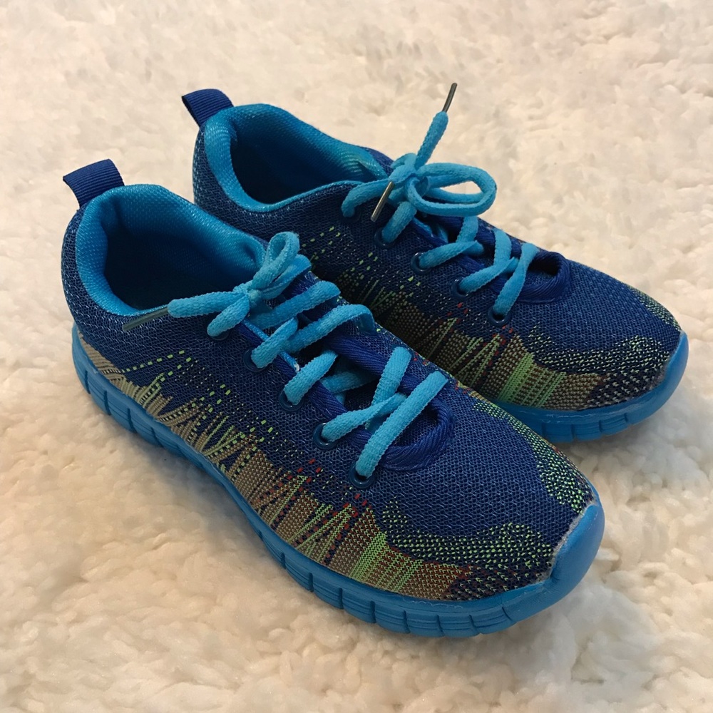 Refresh vita athletic shoe